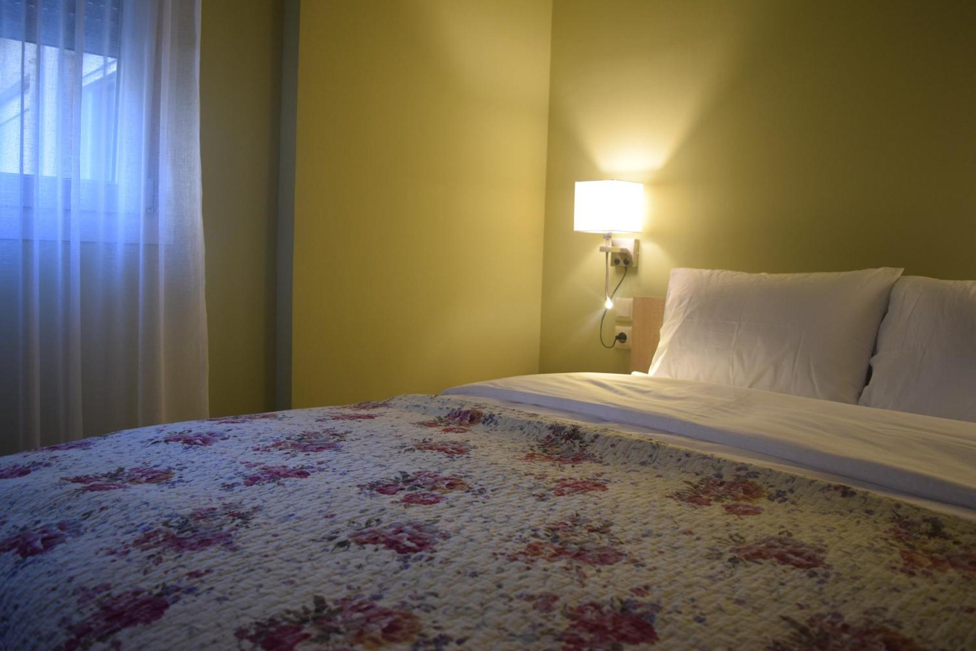 Aristo Central Apartments Янина Екстериор снимка