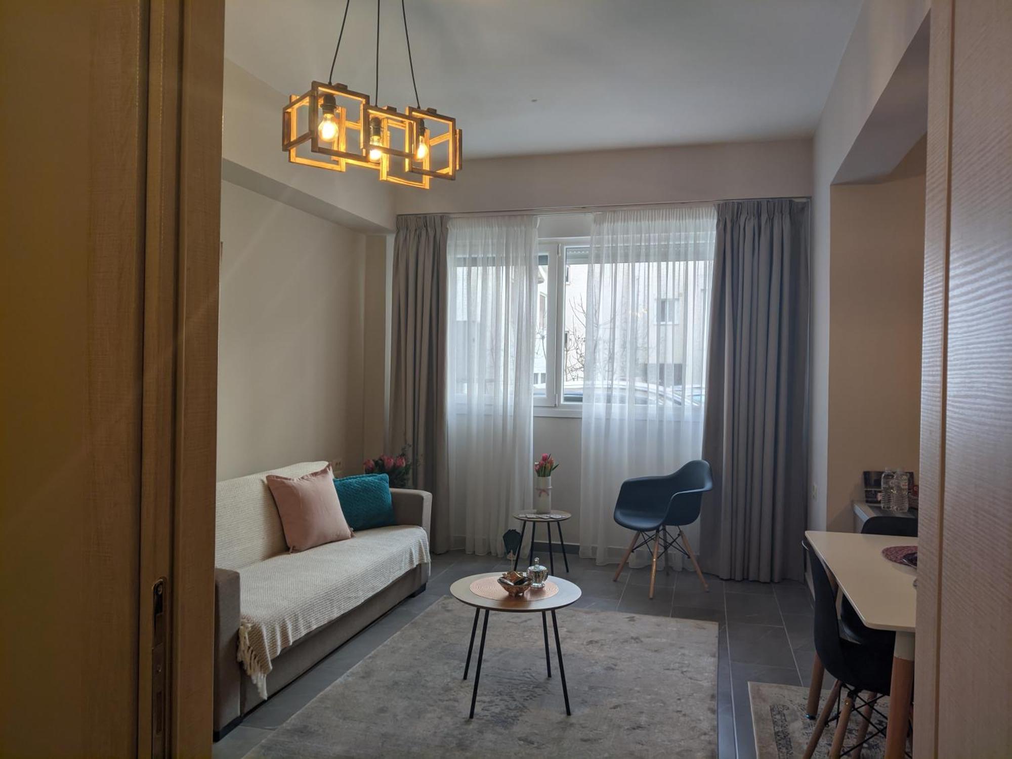 Aristo Central Apartments Янина Екстериор снимка